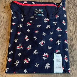 Women’s Croft & Barrow Navy With Cardinals Long Sleeve Crewneck T-Shirt